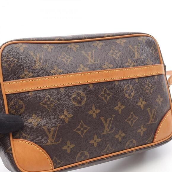 LOUIS VUITTON Brown Monogram Leather Shoulder Bag - Picture 9 of 13
